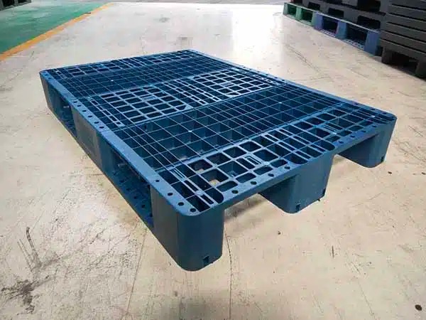Pallet nhựa 1100x1300x150mm 2 mặt 6 Pallet nhua 1100x1300x150mm 2 mat 2